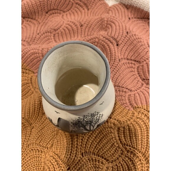 Southwestern Western Desert Cactus Hand painted Pottery Vase Signed Thora - Picture 4 of 6